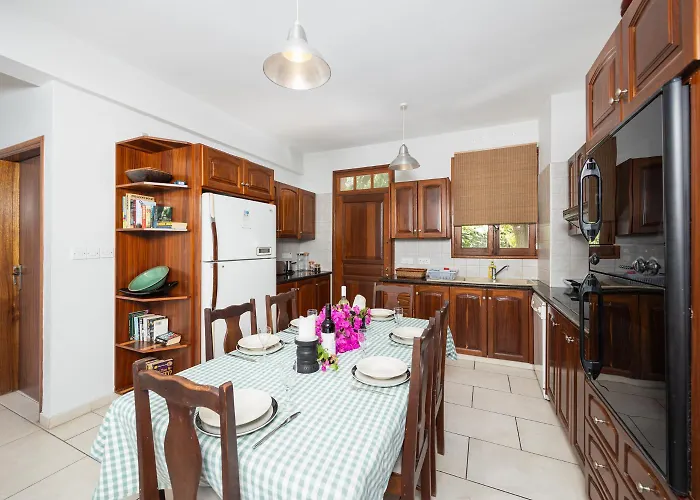 Irene Palace Villa *