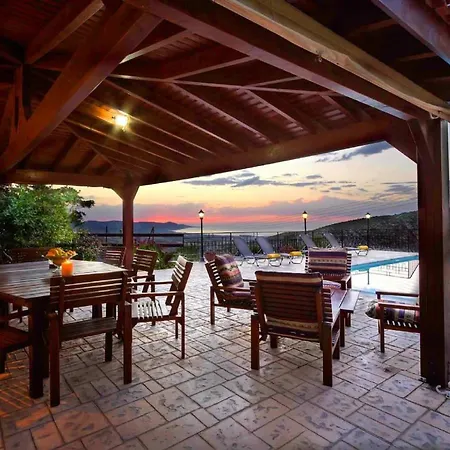 וילה Irene Palace