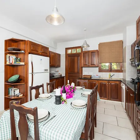 Irene Palace Villa *